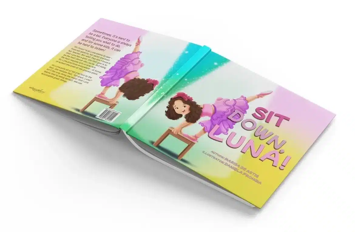 Sit Down, Luna!, by Marisa De Astis (3)